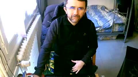 lokoum39 online show from January 13, 3:15 pm