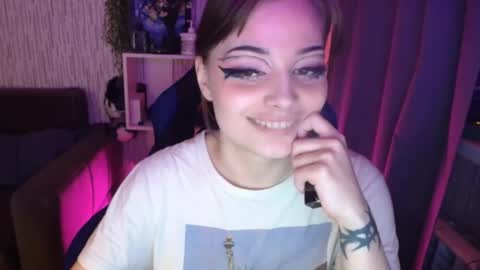 lola online show from December 18, 11:08 pm