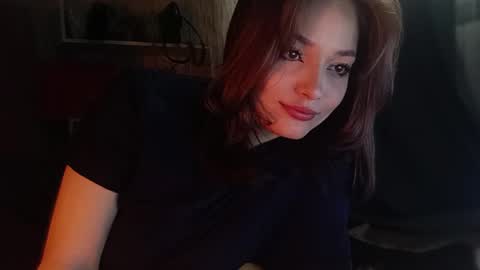 lola online show from April 28, 7:23 am