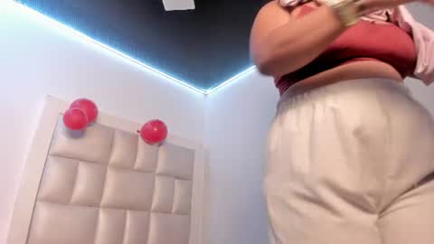 lola_js online show from July 3, 11:59 am