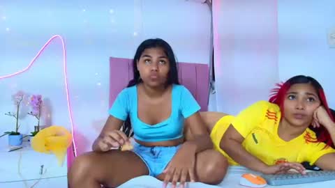 lola_lustrum online show from July 7, 2:43 pm