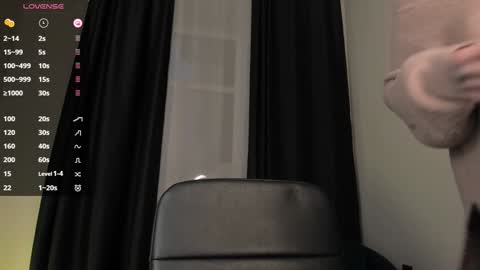 Snapshot of lola_missy chatting on January 30, 5:52 am Lola online show from January 30, 5:52 am