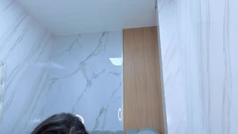 Lola online show from May 2, 9:09 pm