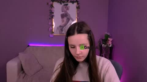 lola_shyy online show from March 7, 1:22 pm