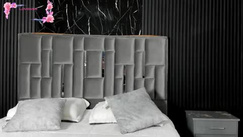 Lola Angel online show from November 27, 7:54 pm