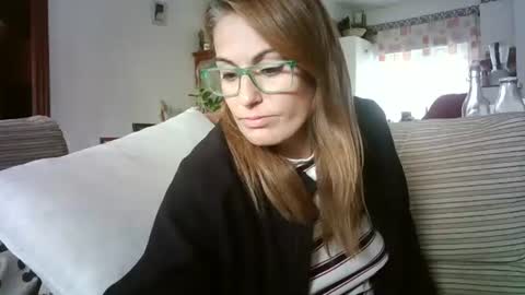 LOLA HUESO y ERIC online show from November 11, 9:44 am