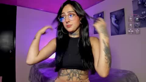 Lola online show from November 20, 5:39 am