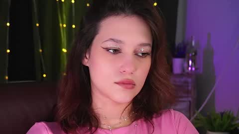 lolalemona online show from March 11, 10:40 am