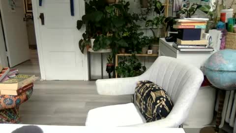 Lola Lustful online show from June 26, 10:15 pm