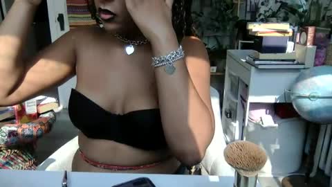 Lola Lustful online show from July 14, 9:09 pm