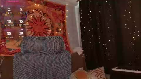 lolami_ online show from July 4, 7:56 am