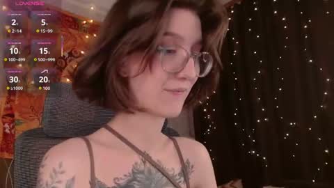 lolami_ online show from July 21, 6:59 am