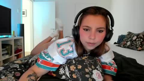 Lola doll online show from April 27, 3:09 pm