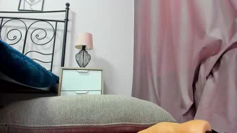 Lolla online show from December 2, 6:10 am