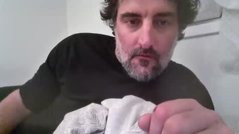 THE SEXIEST MAN ALIVE online show from October 28, 4:24 am