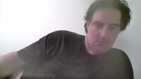 THE SEXIEST MAN ALIVE online show from July 31, 4:02 am