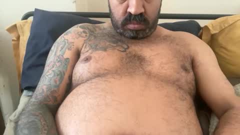 london_lad_101 online show from May 7, 8:43 am