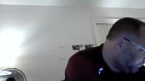 Lonely Man online show from October 13, 9:11 am