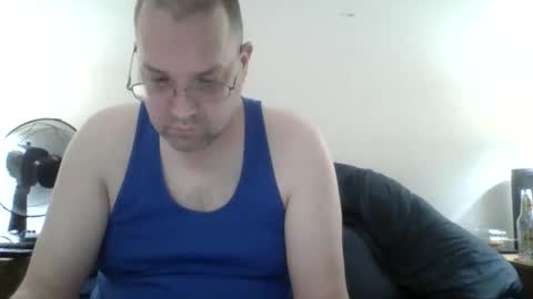 Lonely Man online show from May 1, 11:04 am