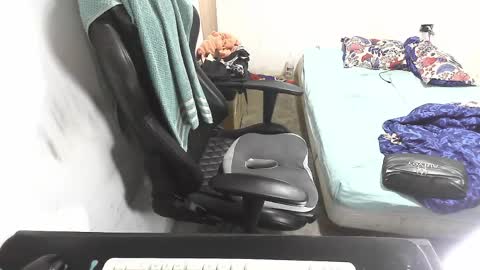 Marvin Santiago online show from April 30, 12:59 am
