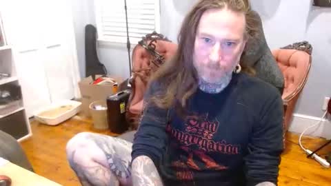 Snapshot of longhair021 chatting on October 16, 10:41 pm longhair online show from October 16, 10:41 pm