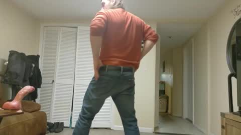 longhairedfreak1921 online show from May 5, 12:55 pm