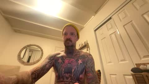 longwalksonthebeach69 online show from March 12, 7:01 am