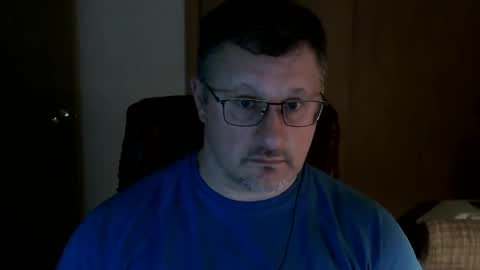 Snapshot of lookin75 chatting on October 20, 1:54 am lookin75 online show from October 20, 1:54 am