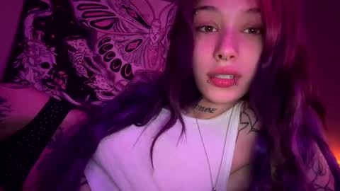 lookingforlona online show from September 14, 5:03 pm