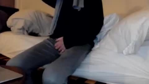 loose565 online show from January 8, 5:19 pm