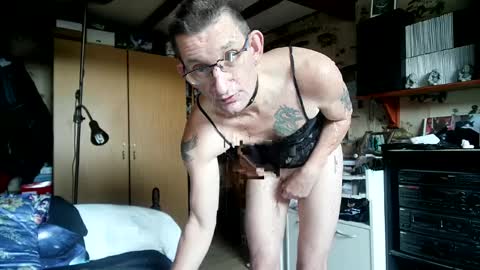 Jolasalope online show from December 2, 9:52 am