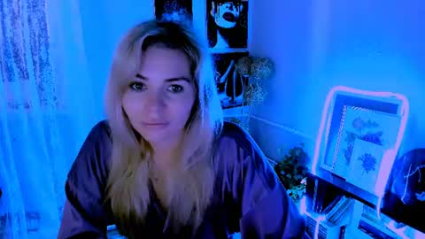 Lora online show from June 18, 2:39 am