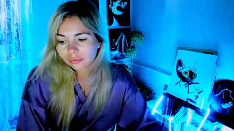 Lora online show from July 7, 2:24 am