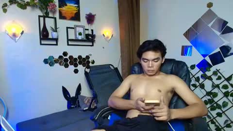 lord_hotasian online show from February 2, 12:12 pm