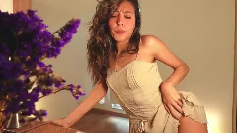 Deborah Daz online show from December 5, 3:32 pm