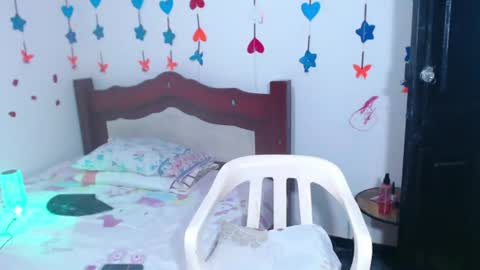 Lorena Capelli online show from June 16, 12:09 pm
