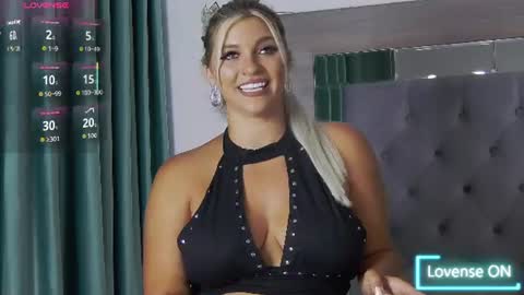 lorenaryan online show from July 10, 1:49 pm