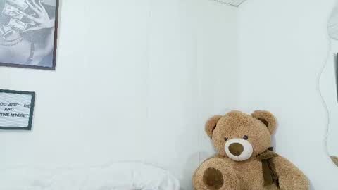 Loretahorny25 online show from June 22, 7:21 pm