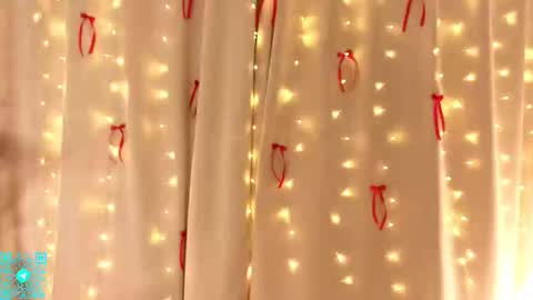 Chloe for Fan BlackHole online show from February 12, 5:27 pm