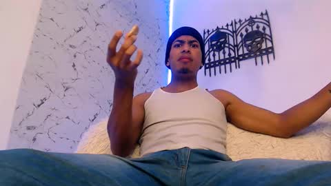 Lorian Vikel  online show from October 19, 10:25 pm