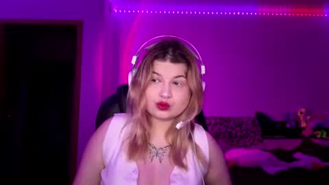 Stasha online show from June 22, 1:18 pm