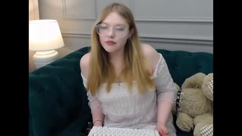 LORY online show from February 19, 6:11 am