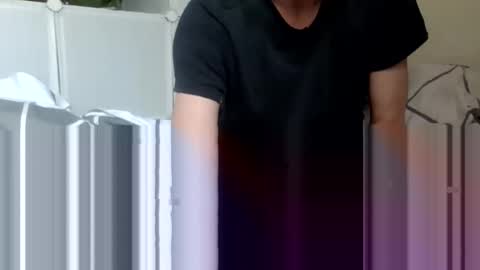 louis13fr online show from March 14, 9:46 am