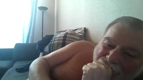 louis_chokdee online show from March 8, 3:24 pm