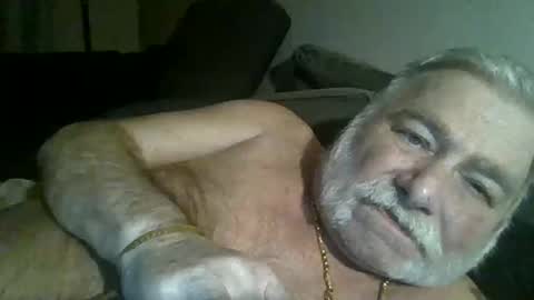 louis_chokdee online show from January 5, 6:56 pm