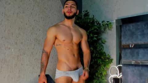 Louis online show from November 17, 1:41 am