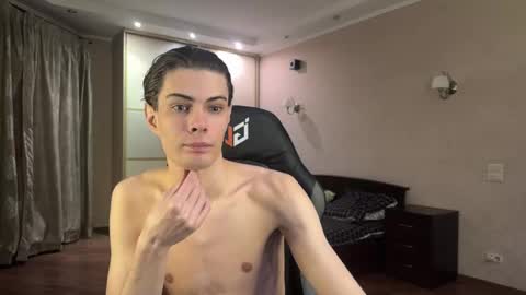 Mark online show from March 1, 4:00 pm