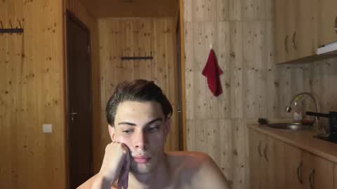 Mark online show from November 5, 3:58 pm