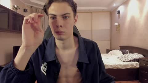 Mark online show from January 30, 4:45 pm