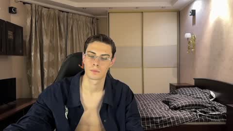 Mark online show from January 14, 2:19 am